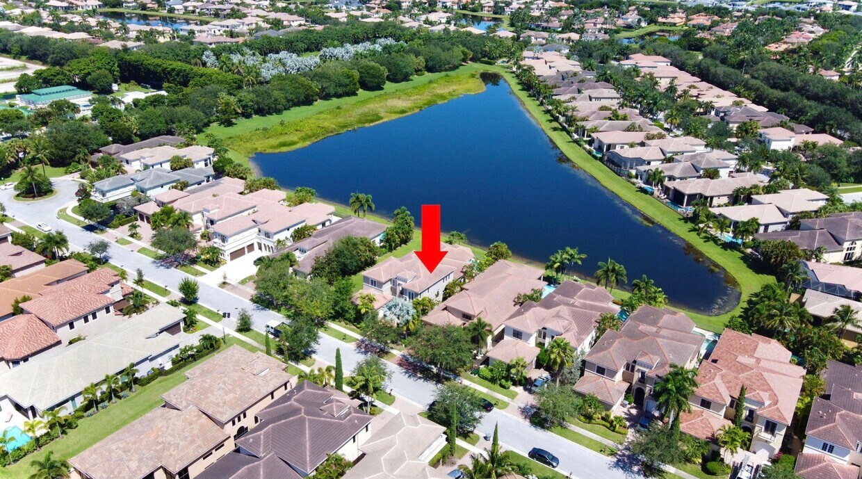 Foto principal - 17963 Lake Azure Way