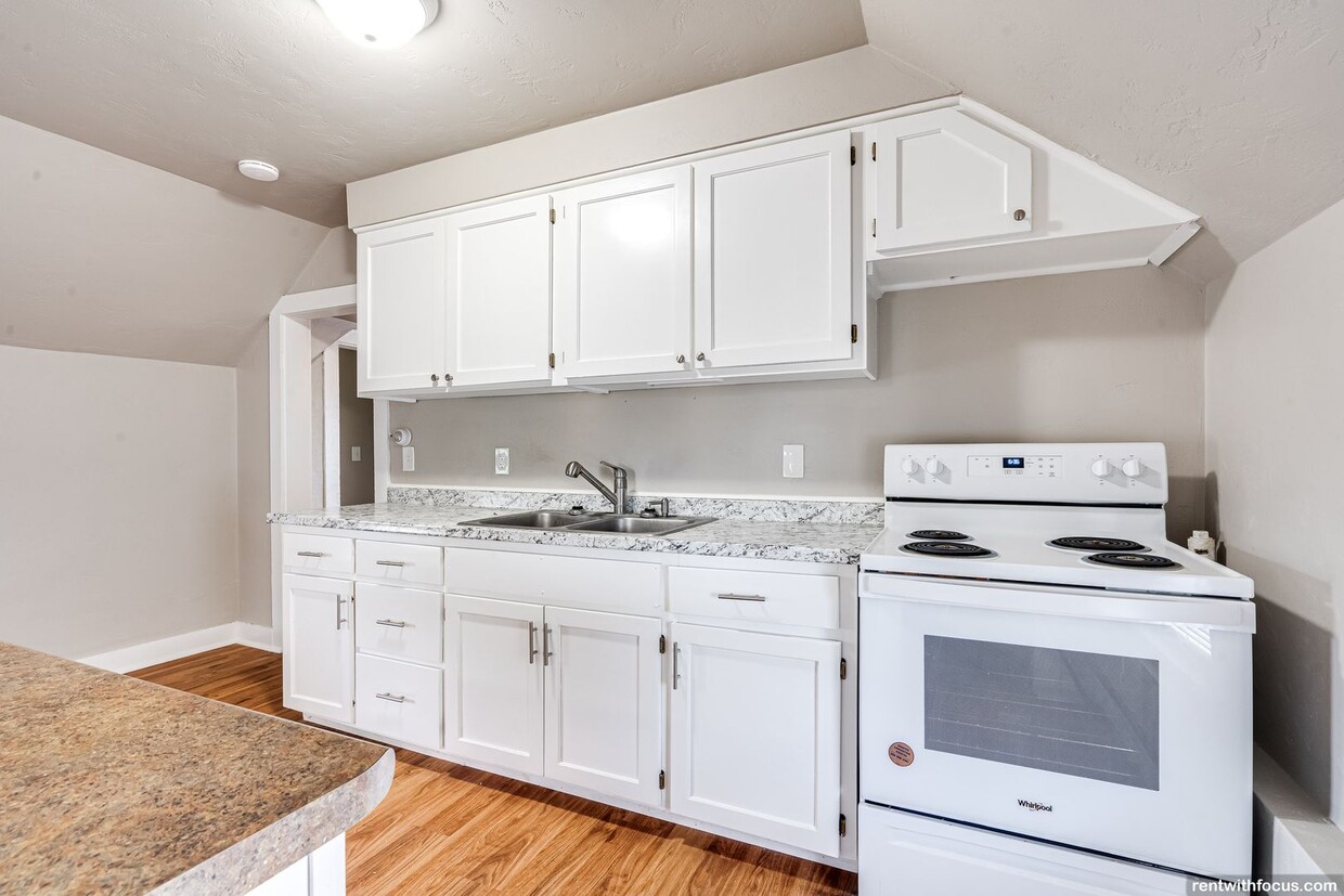 Foto principal - 211 Oak St