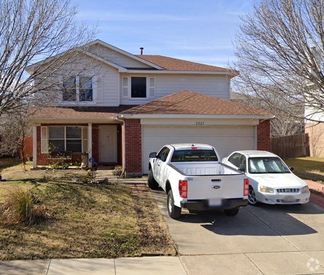 Building Photo - 2229 Overlook Ln