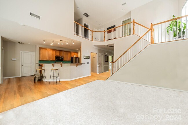 Building Photo - 14724 Colonial Park Dr