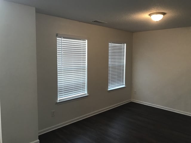 Foto del edificio - 7118 Cavender Dr SW
