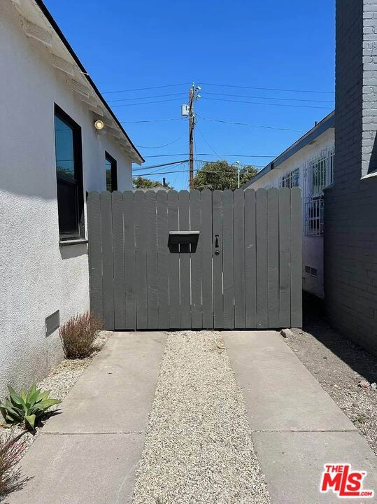 Foto del edificio - 3618 Chesapeake Ave
