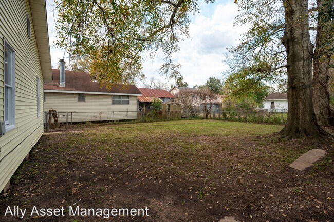 Building Photo - 3 br, 2 bath House - 31 Gordon Ave