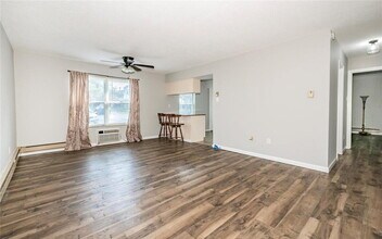 Building Photo - 1698 Herault Pl