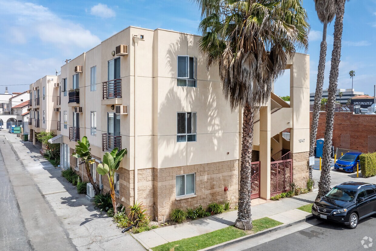 Foto principal - 1347 23rd St