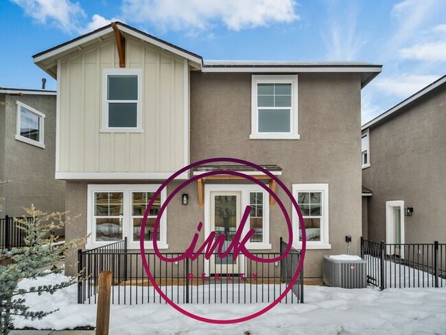 Foto del edificio - New Townhouses in Gardnerville For Rent