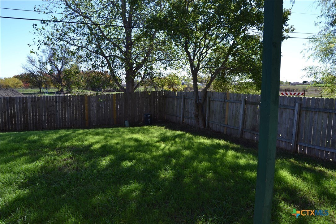 Building Photo - 4518 Ronald Dr
