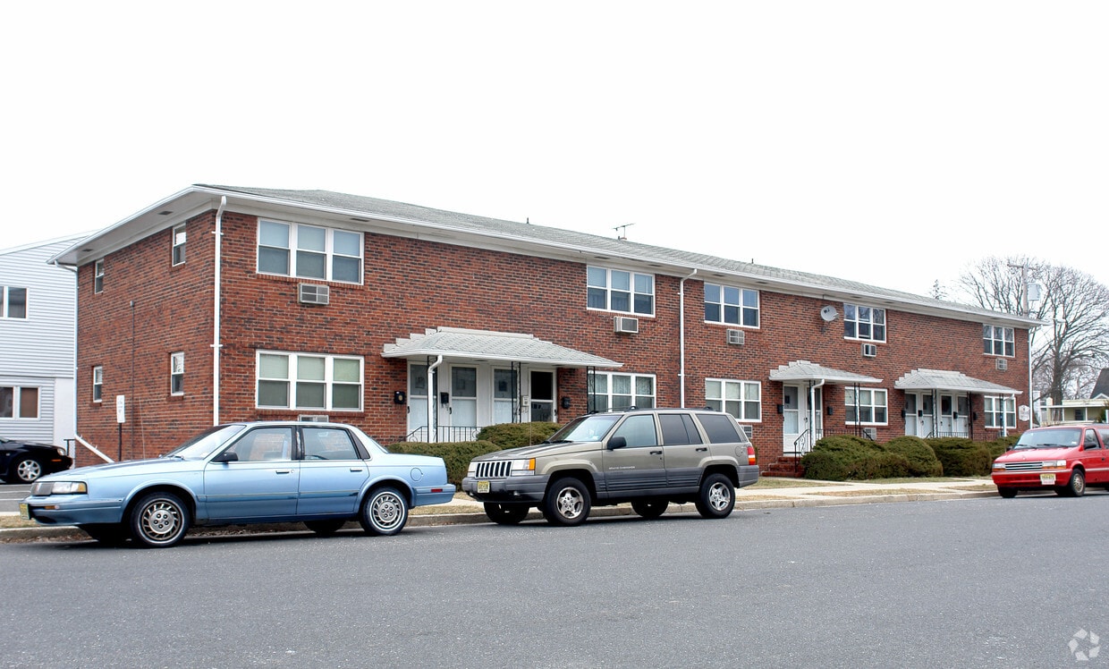 600 Jefferson Ave, Avon By The Sea, NJ 07717 Apartments in Avon By