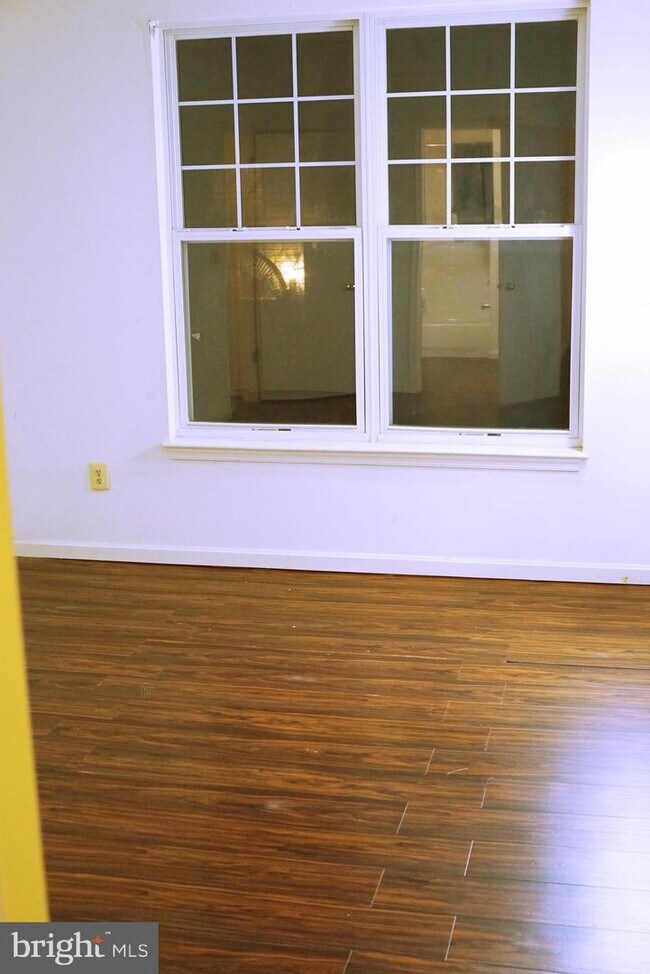 Foto del edificio - 7115 Sandown Cir