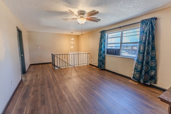Foto del edificio - 7210 Millbrook Ct