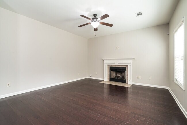 Foto del edificio - 377 Cliffhaven Cir