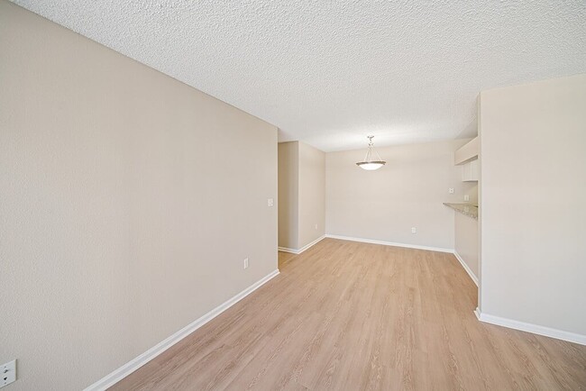 Foto del edificio - Rock Peak on Sunset Apartments