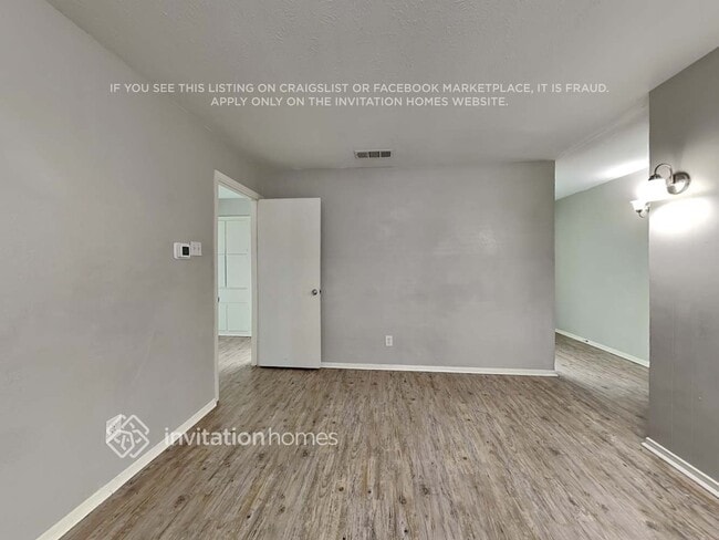 Building Photo - 807 Grassy Glen Dr