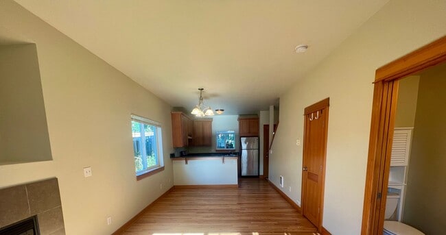 Building Photo - West Seattle Townhouse