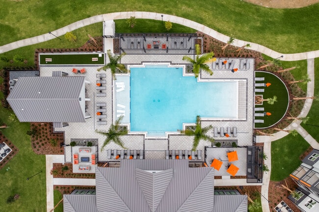 2300 SW 38th Ave Ocala, FL 34474 - SW 38th Avenue Apartments