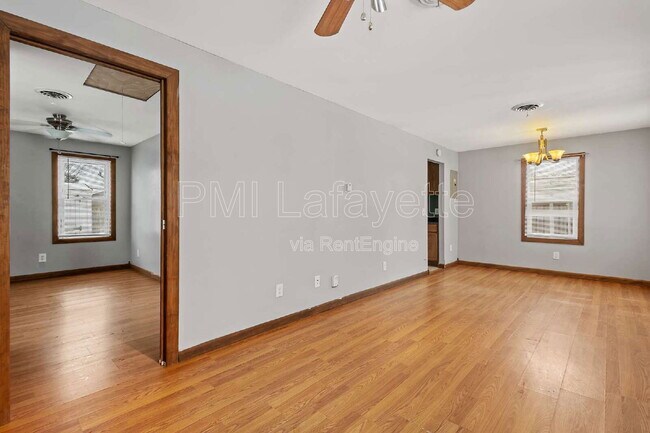 Foto del edificio - 2115 Perrine St