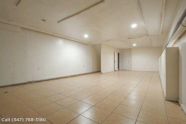Building Photo - 339 Palmetto St