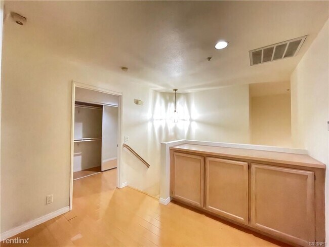 Building Photo - 4 br, 3 bath House - 5137 Peck Rd