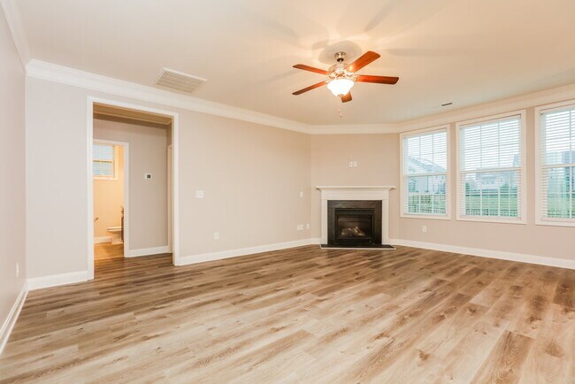Building Photo - 7435 Birchshire Dr