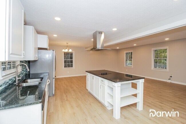 Building Photo - 2476 Red Barn Road, Marietta, GA 30064