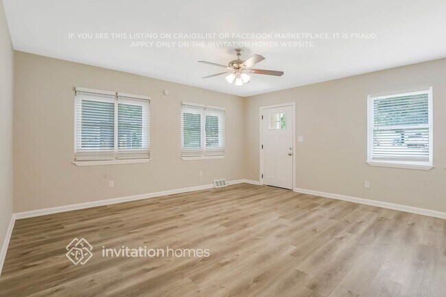 Foto del edificio - 3389 Lark Ln