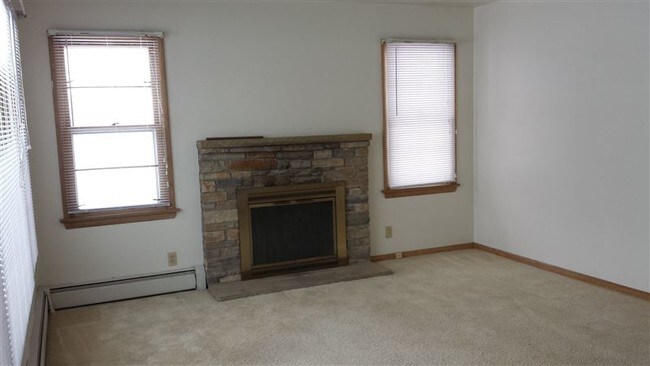 Building Photo - 3 br, 2 bath House - 9637 48th Ave