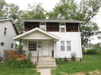 Building Photo - 2926 Lillie St