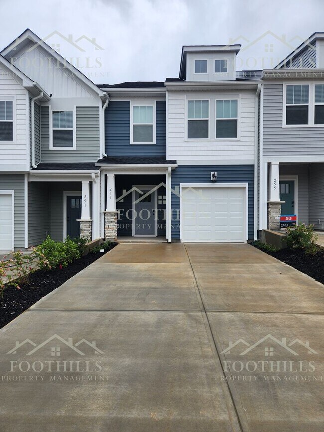 Foto del edificio - Brand-New 3BR/3BA – Stylish, Spacious & Re...