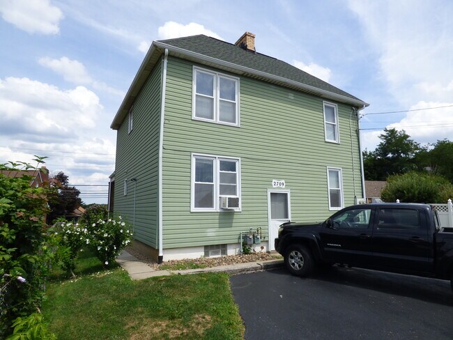 Foto del edificio - 2709 Middletown Rd