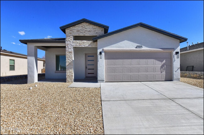 Foto del edificio - 7830 Estrella