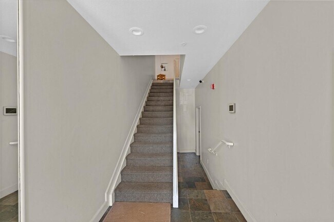 Foto del edificio - 3246 21st St