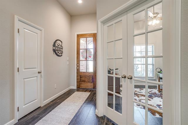 Foto del edificio - 404 Lacey Oak Ct