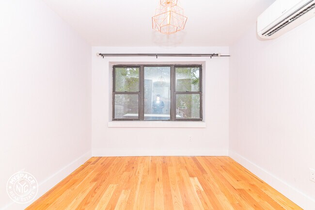 Foto del edificio - 234 Quincy St