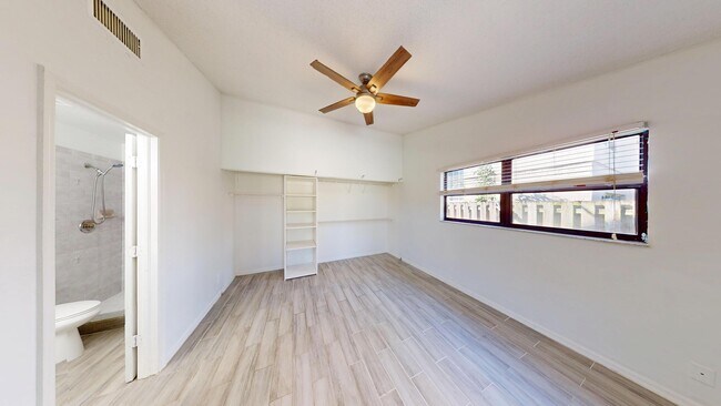 Foto del edificio - 13789 Bottlebrush Ct