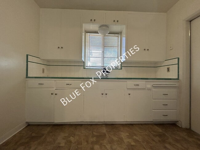 Photo - 1448 E Waverly Streeet- House