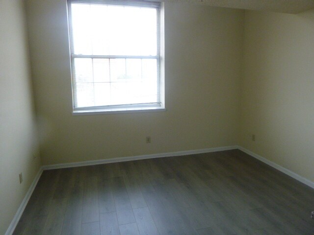 Foto del edificio - 1 Buffalo Ave NW