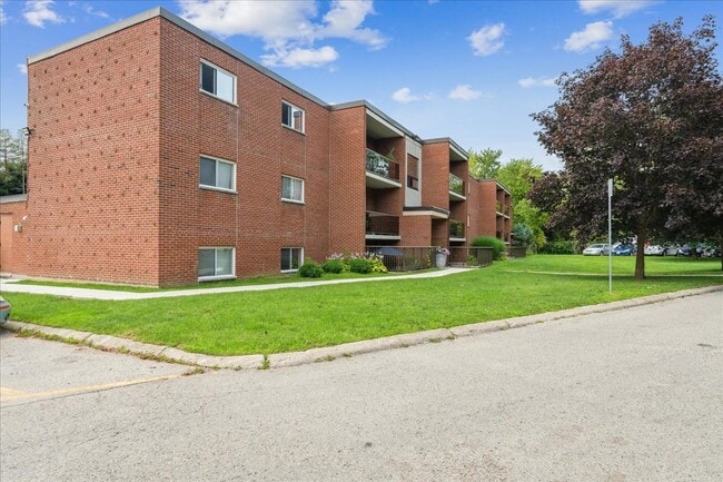 Building Photo - Blackacres Apartments
