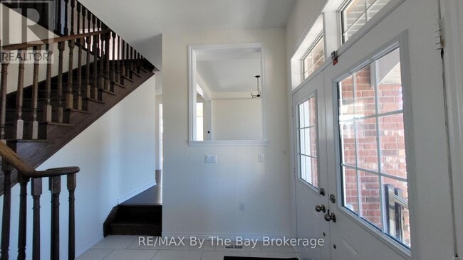 Building Photo - 218 Roy Dr.