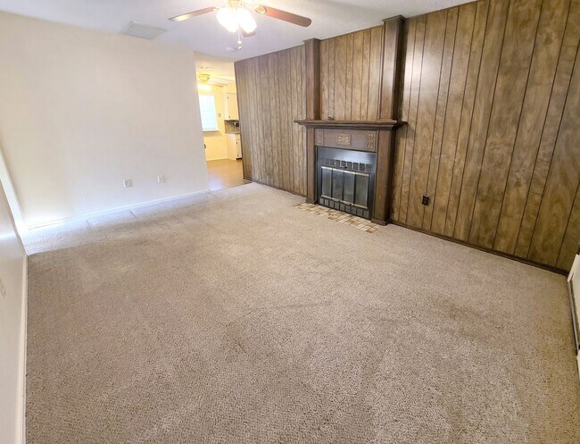 Building Photo - 3 Bed Home in Edmond