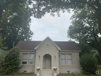 Building Photo - 415 S Prairieville St