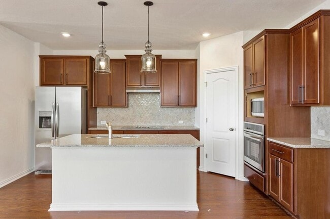 Building Photo - 1001 Ridge Runner Dr