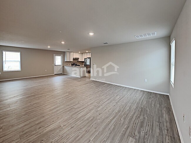 Foto del edificio - 4406 Meadowland Pl
