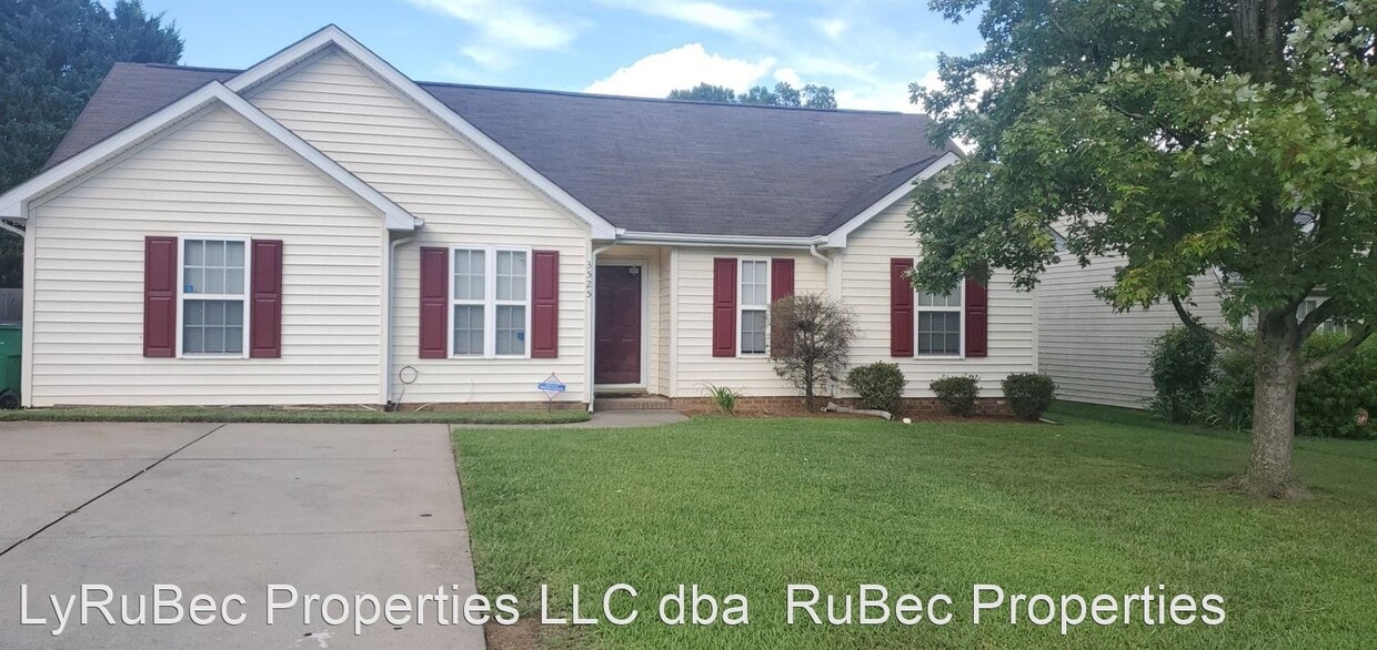 3 br, 2 bath House 3525 Arvin Drive House for Rent in Charlotte, NC