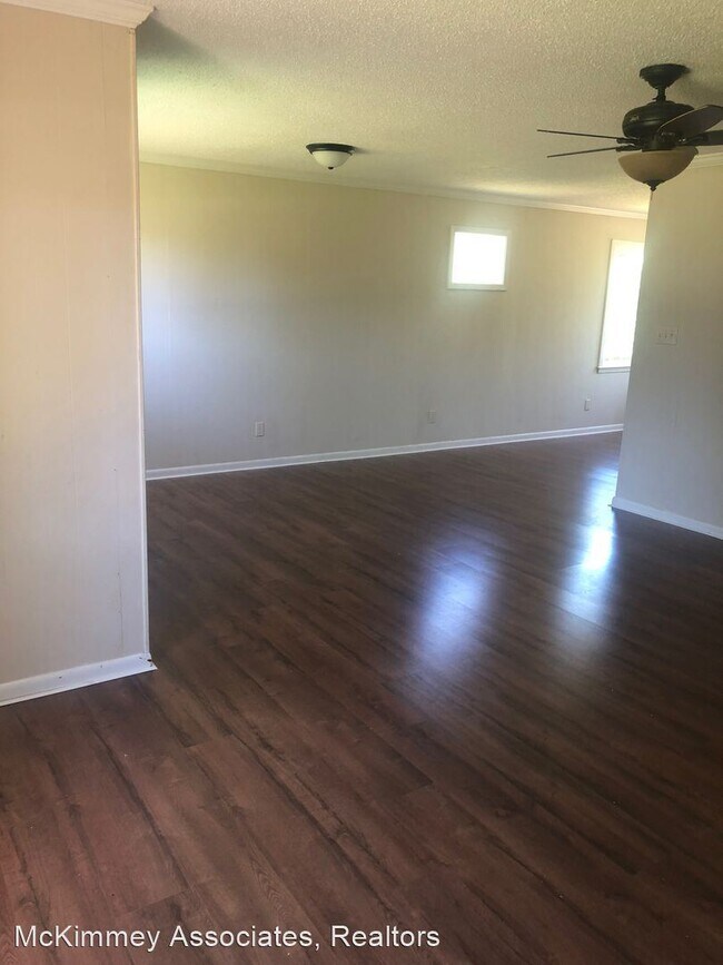 Building Photo - 3 br, 2 bath House - 66 Sunset Dr