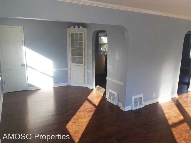 Building Photo - 2 br, 1 bath House - 8333 Whitewater Drive