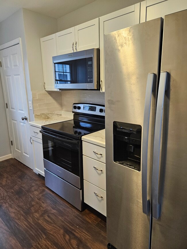 Building Photo - 926 Cimarron Dr