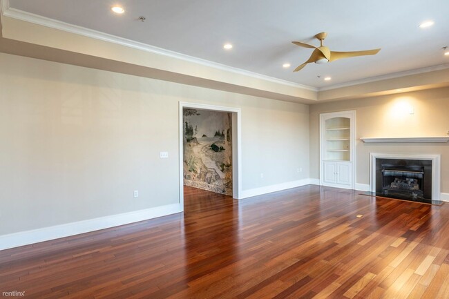 Building Photo - 2 br, 2 bath House - 210-103 10th Street NE