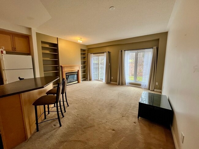Building Photo - 100 Beddoe Dr
