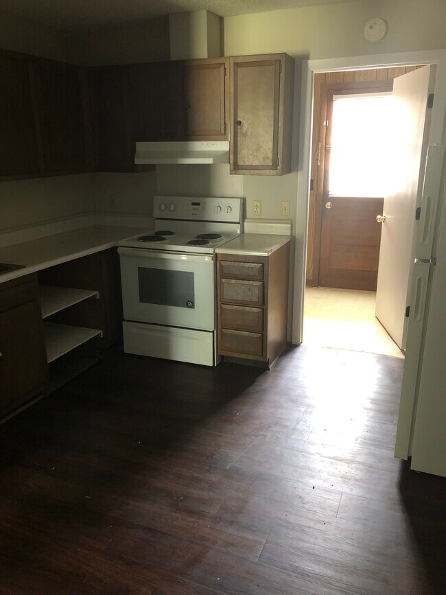 Foto del edificio - 410 E Bay St