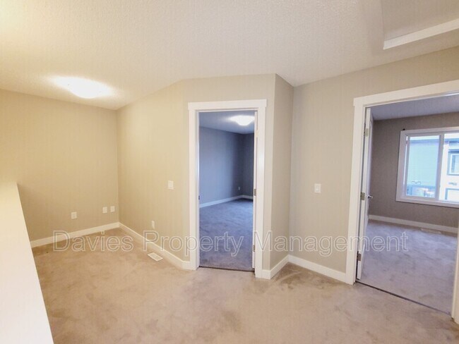 Photo du bâtiment - 446 Allard Blvd SW